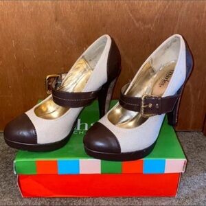 Charles David Two-Tone Brown and Cream Heels